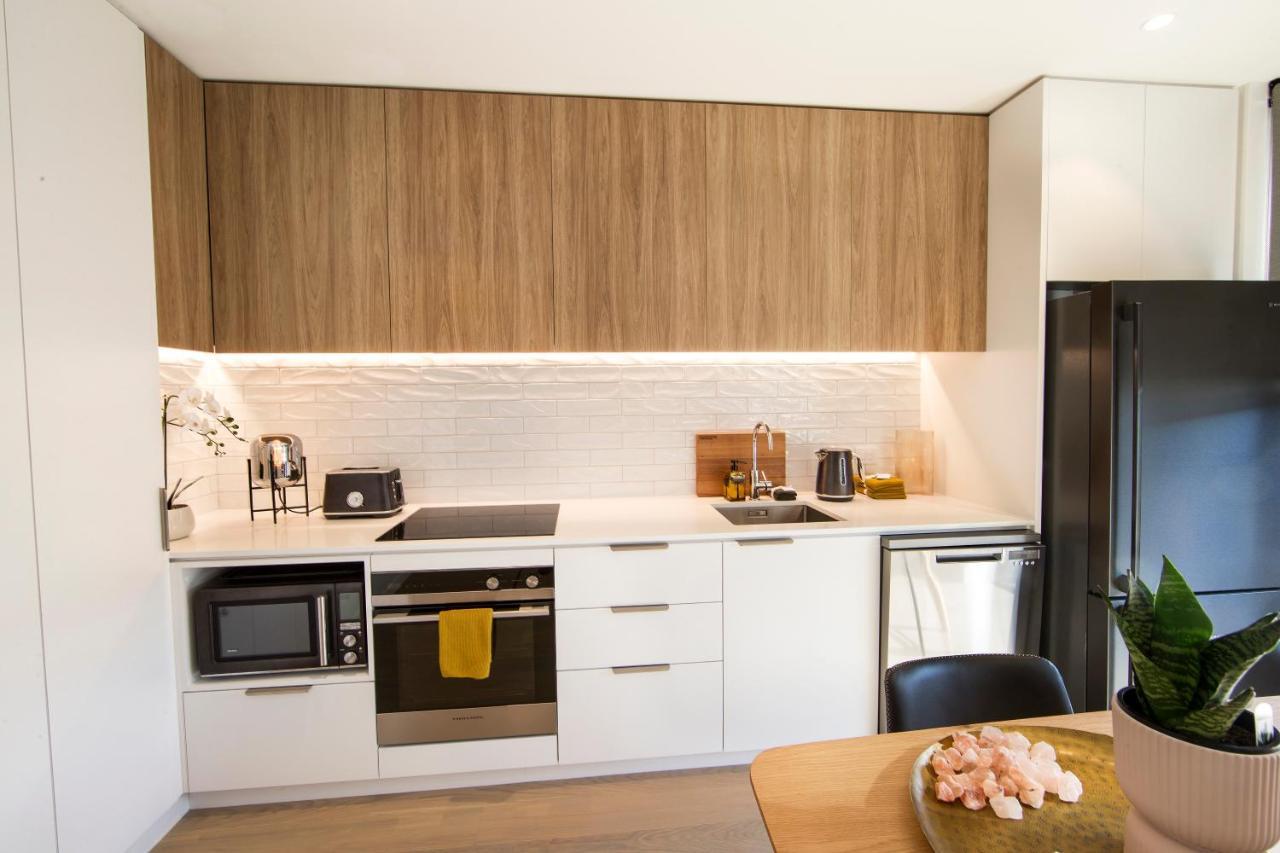 Funk In The City - Luxury Laneway Apartment With Single Garage Christchurch Eksteriør bilde
