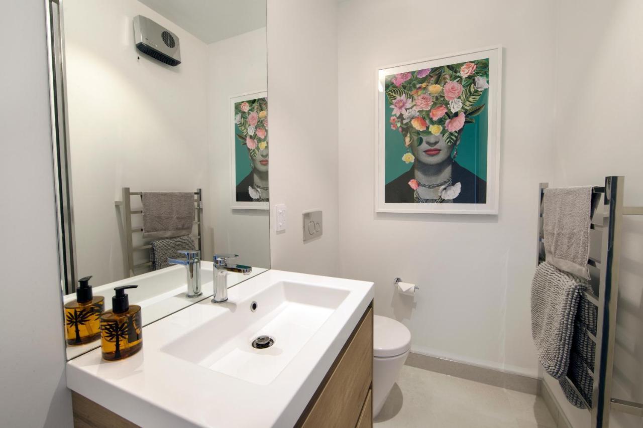 Funk In The City - Luxury Laneway Apartment With Single Garage Christchurch Eksteriør bilde